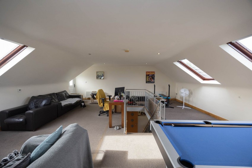 Images for 28 Silverwood Court, Lurgan