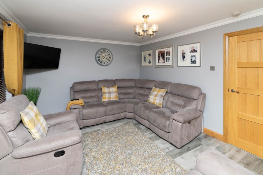 Images for 723 Pinebank, Craigavon